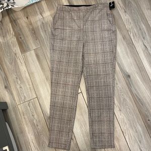 NWT Lily Morgan stretch pants